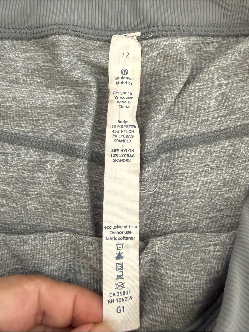 Lululemon Heather Gray Drawstring Cropped Jogger Pants 12 Dance Loungewear